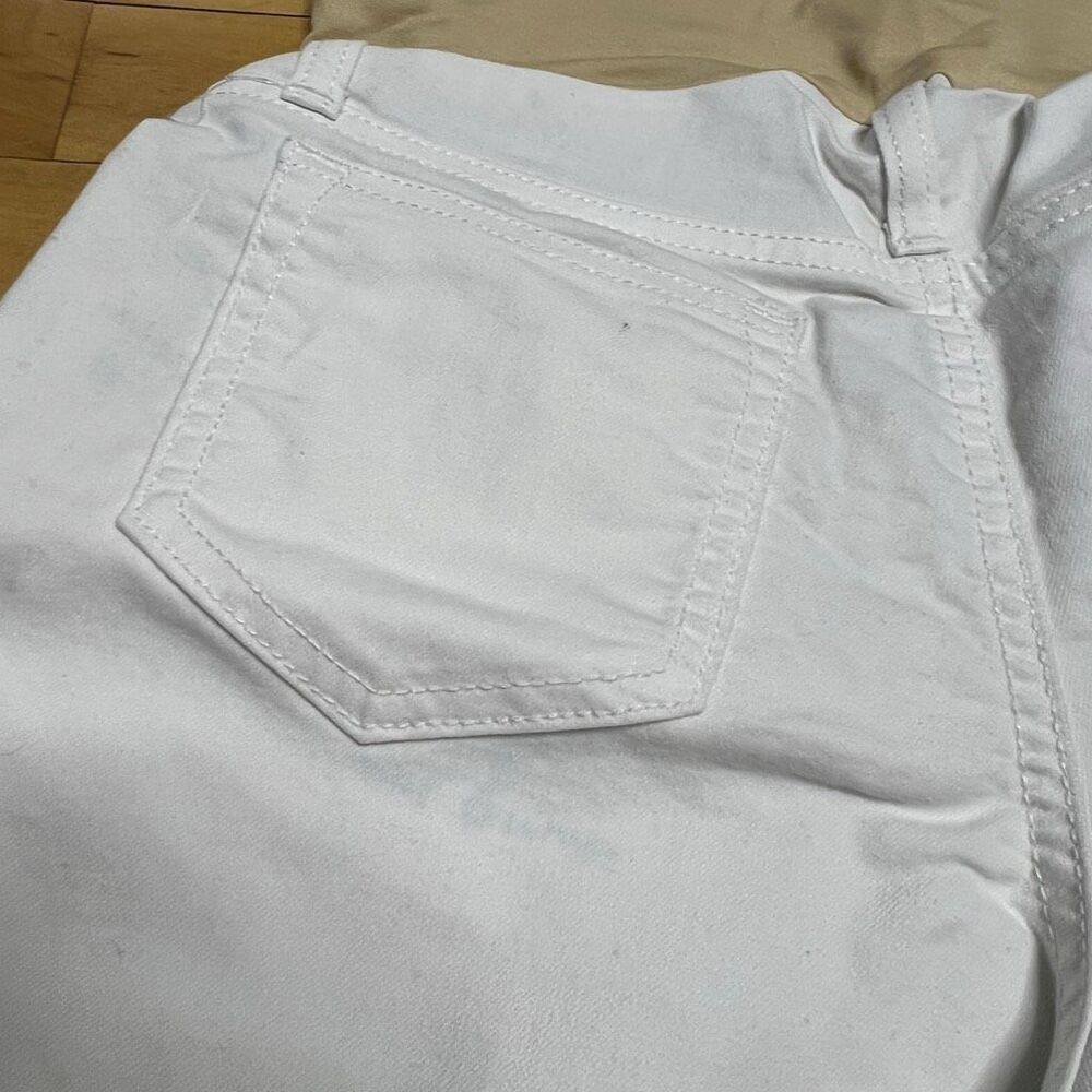 A: glow Maternity Boyfriend Shorts in White, Beige Belly Band,  Women’s 4 - Picture 7 of 11